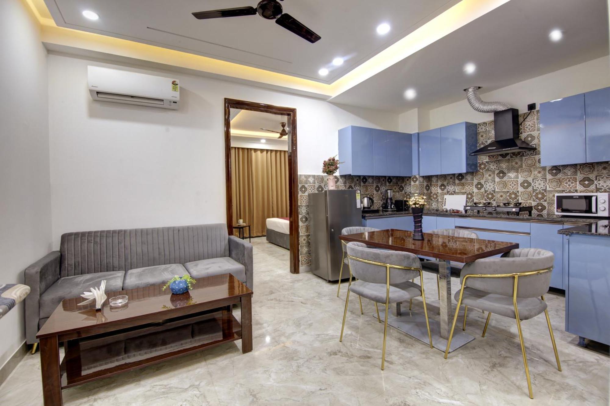 Limewood Stay - Millennium Huda City Center Ґурґаон Екстер'єр фото