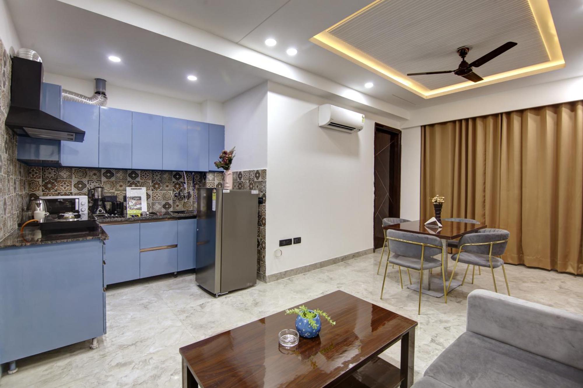 Limewood Stay - Millennium Huda City Center Ґурґаон Екстер'єр фото