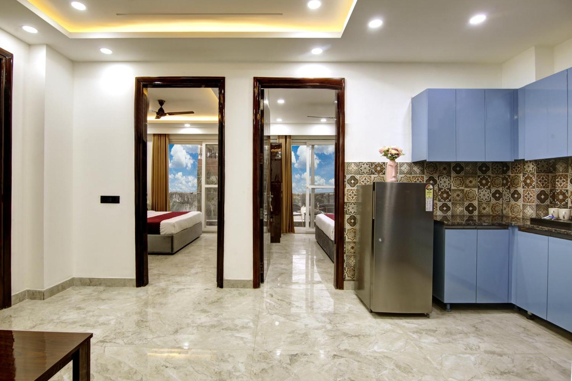 Limewood Stay - Millennium Huda City Center Ґурґаон Екстер'єр фото