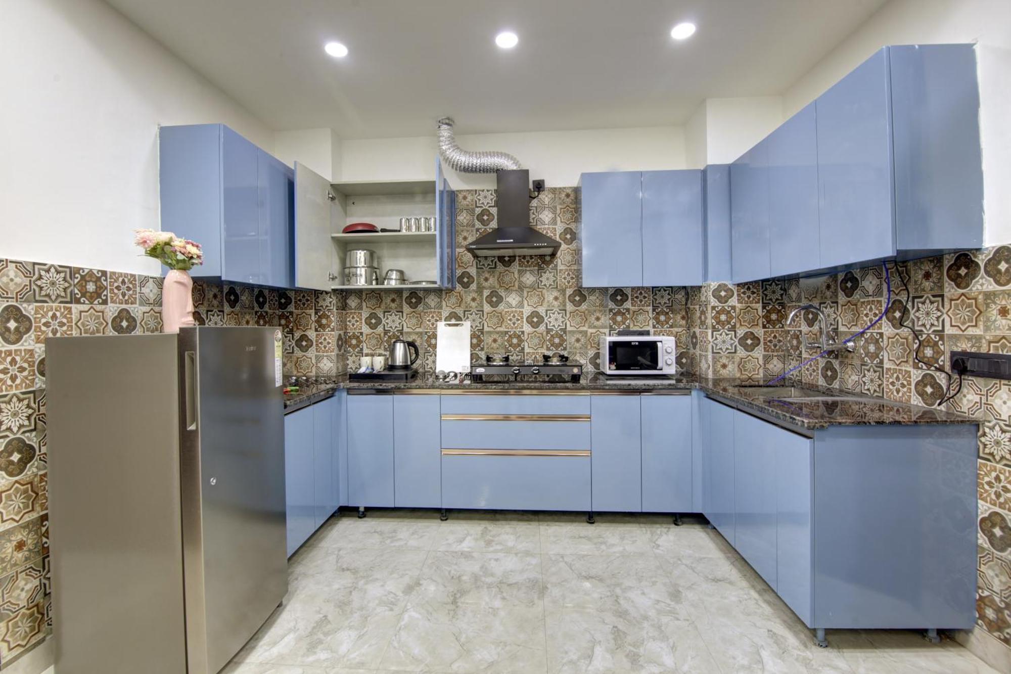 Limewood Stay - Millennium Huda City Center Ґурґаон Екстер'єр фото